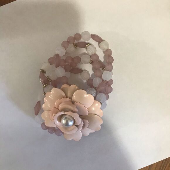 Stretchy flower enamel beaded bracelet - Picture 3 of 3